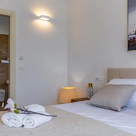 Paradiso Luxury Apartment, Apartment *